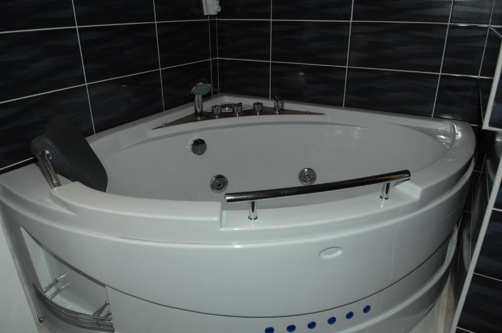 Tsc Pansion Hotel Sarajevo Room photo